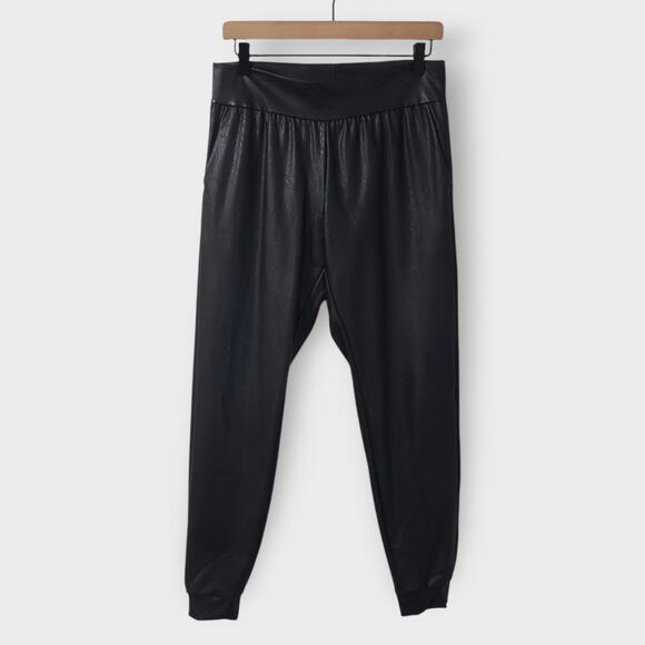 Commando Vegan Faux Leather Jogger Pants Black Medium Pockets Modern Minimalist - Picture 1 of 11